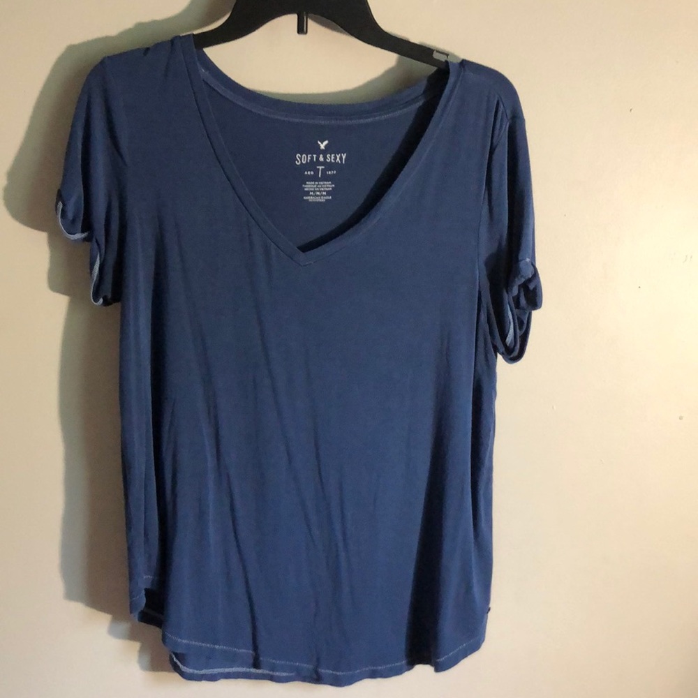 American eagle v-neck
